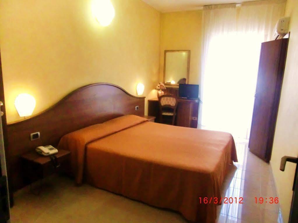 Hotel Cavour Verona Exterior foto