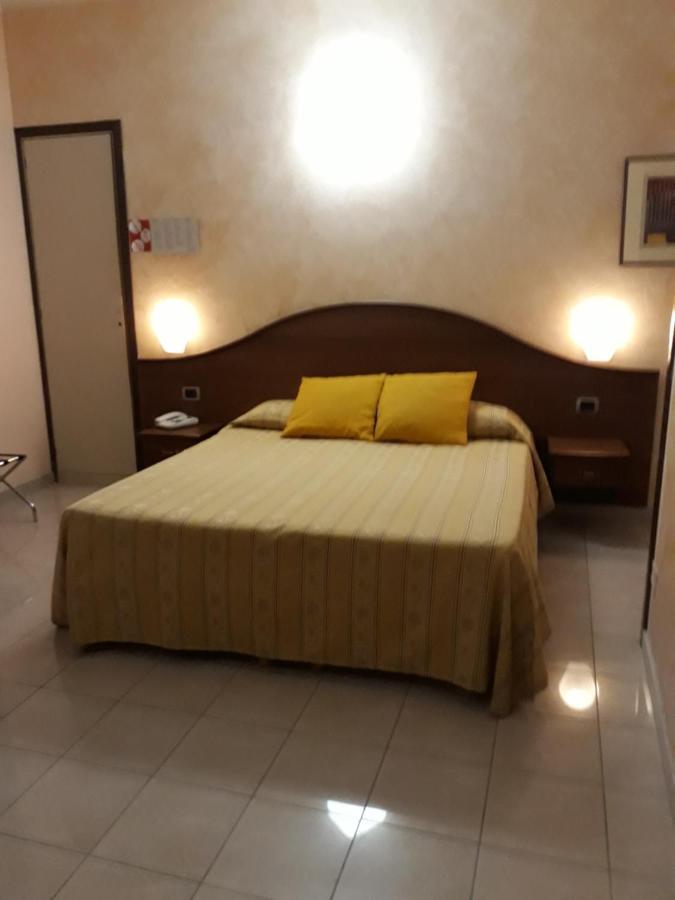 Hotel Cavour Verona Exterior foto